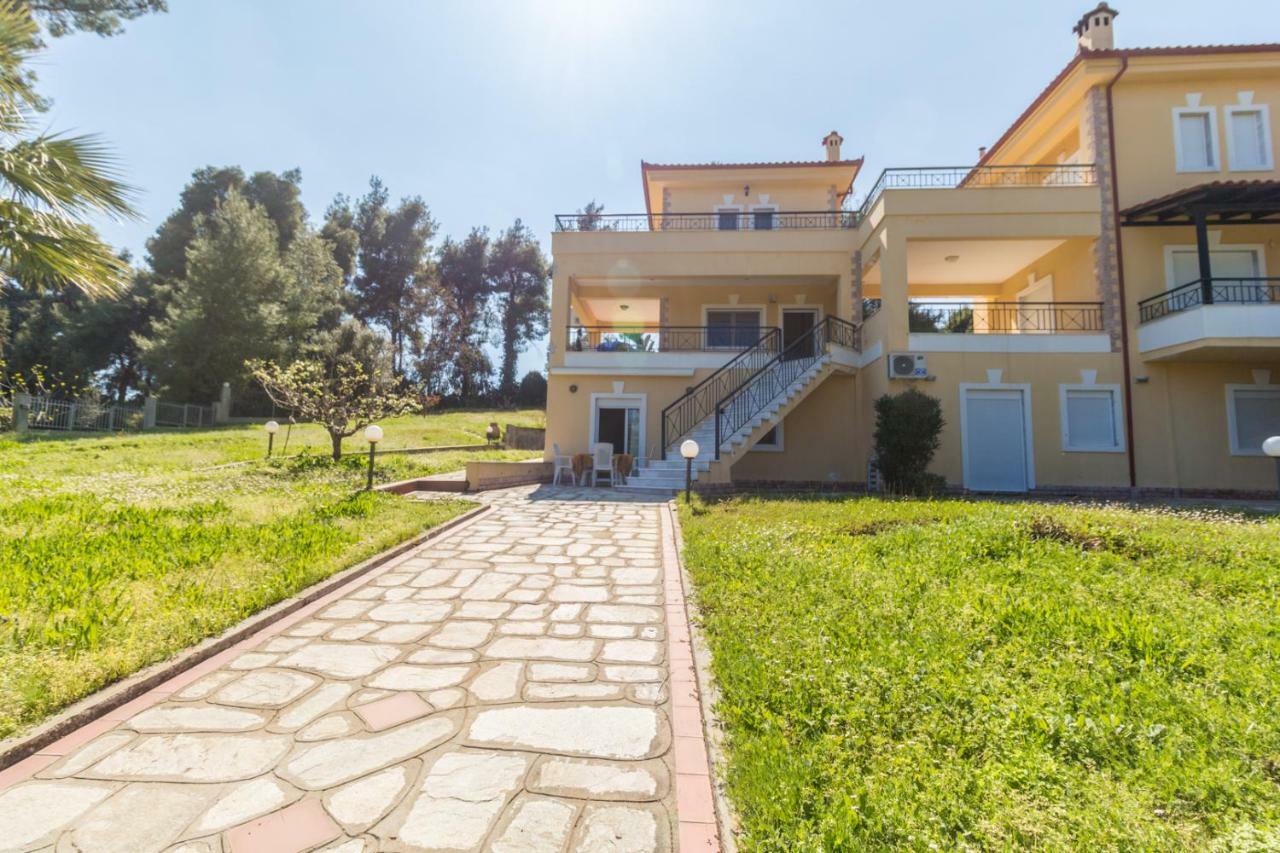 Kyrana Apartments Paliouri Luaran gambar